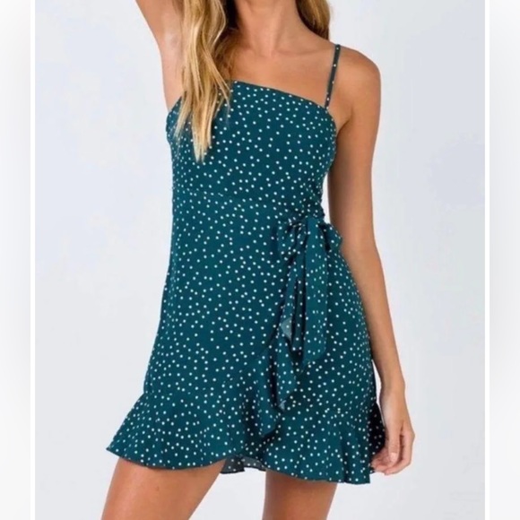 Princess Polly Green Polka Dot dress - Picture 2 of 4